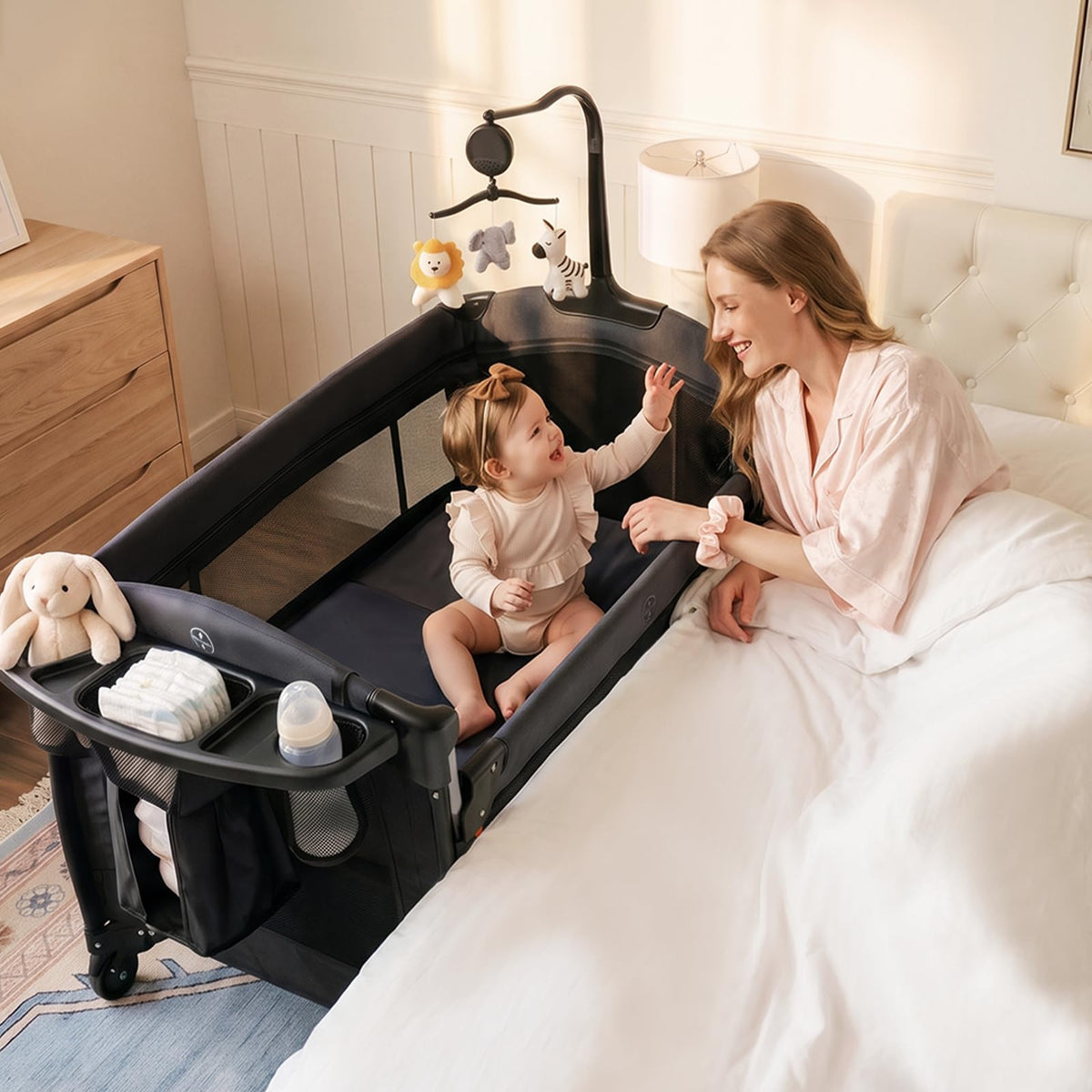 4 in 1 Baby Bassinet Bedside Crib Y58138