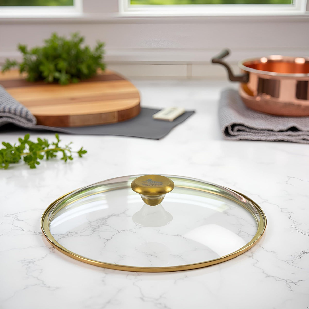 10" Tempered Glass Lid with Steam Vent & Stainless Steel Rim D704164